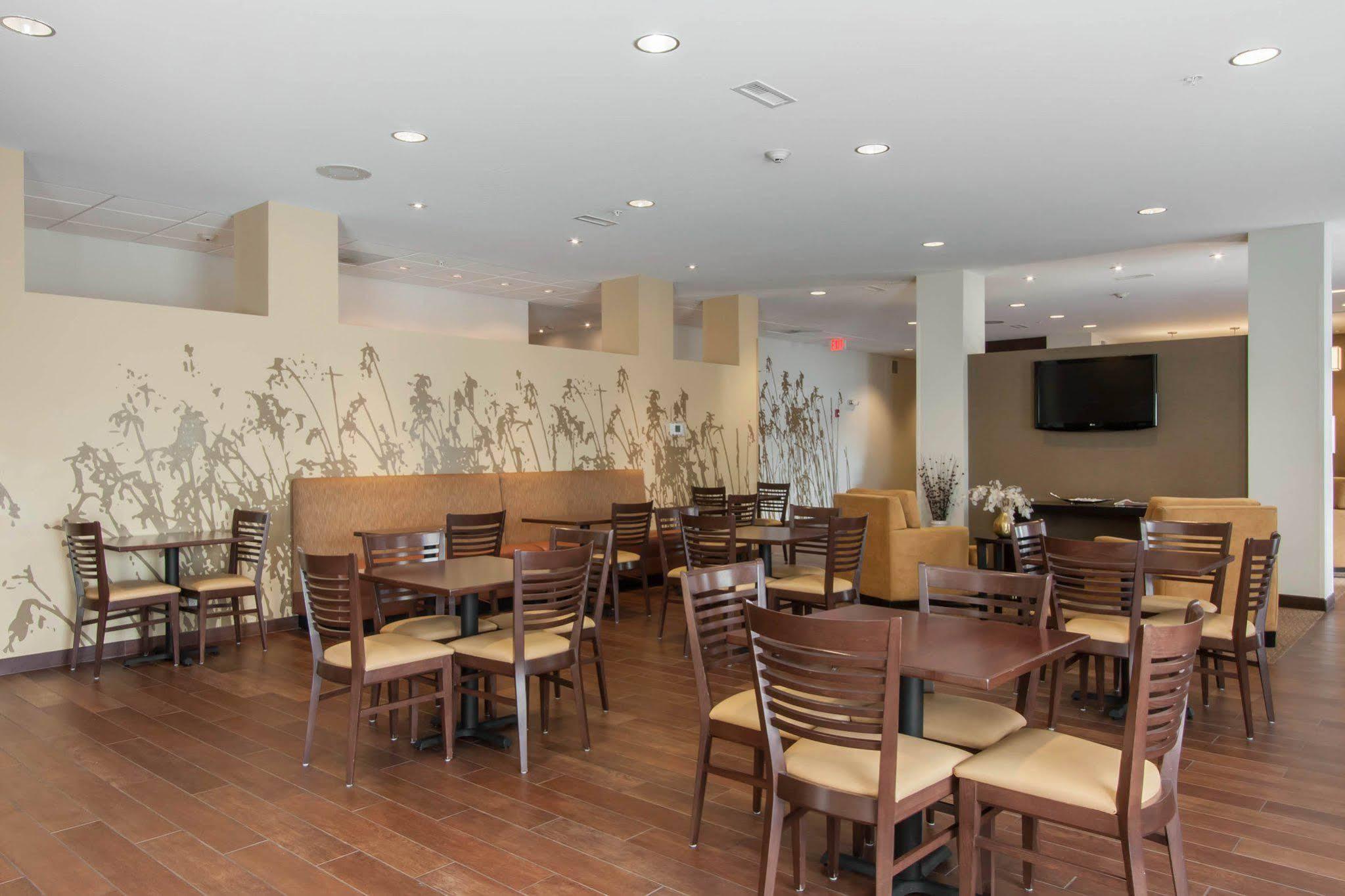 Sleep Inn & Suites Fargo Medical Center Esterno foto